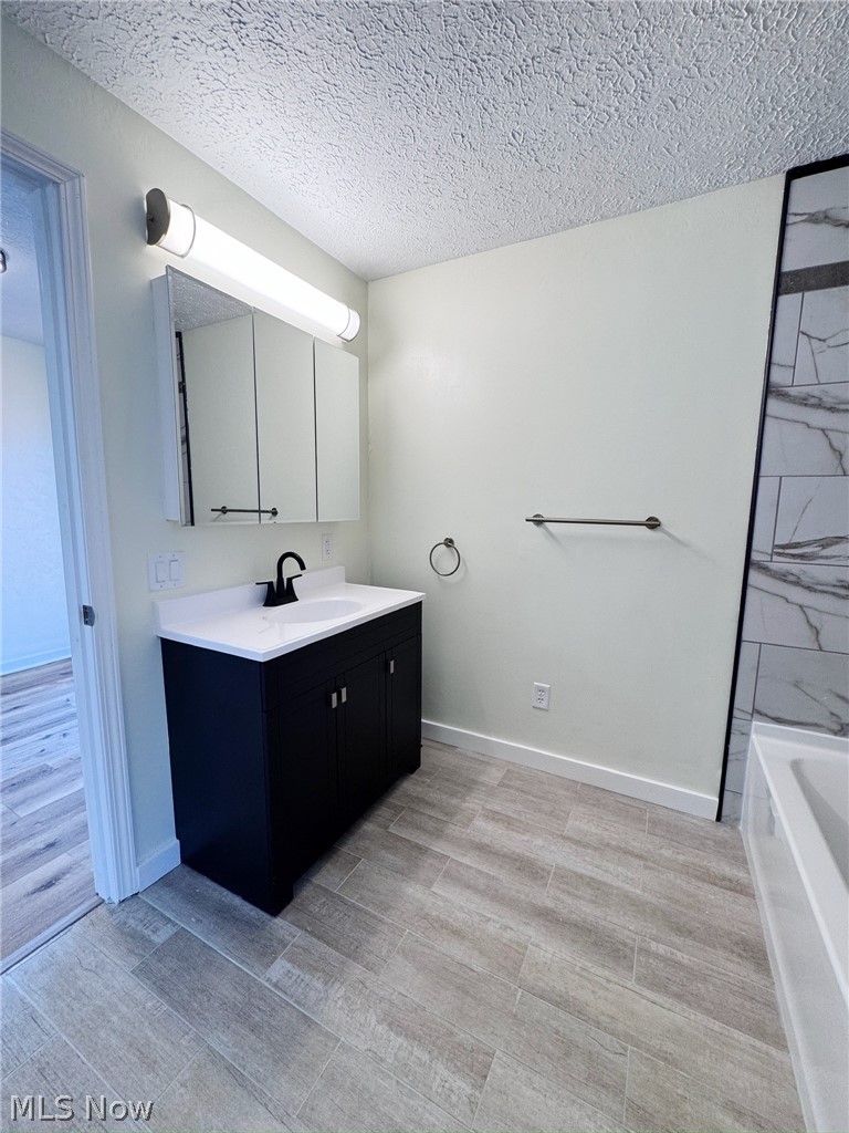 196 S Point Drive Avon Lake OH 44012