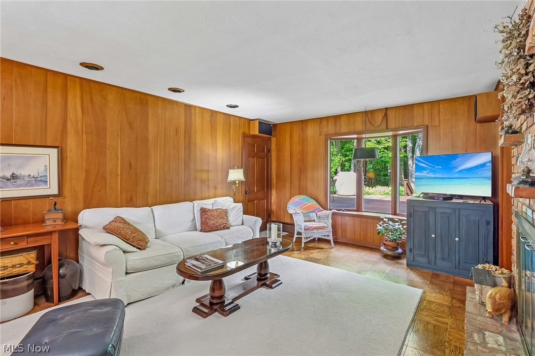15322 Dale Road Chagrin Falls OH 44022