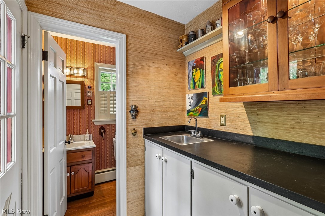 15322 Dale Road Chagrin Falls OH 44022