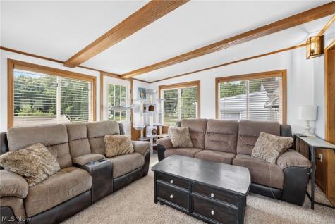 1313 Martin Road Mogadore OH 44260