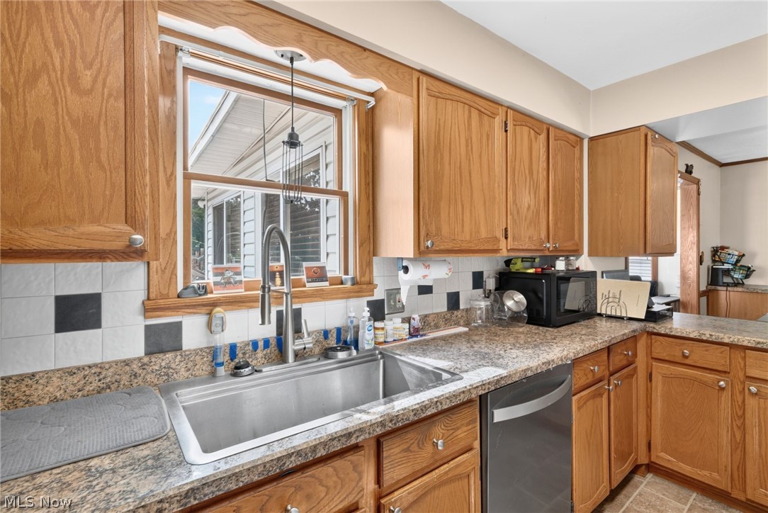 1313 Martin Road Mogadore OH 44260