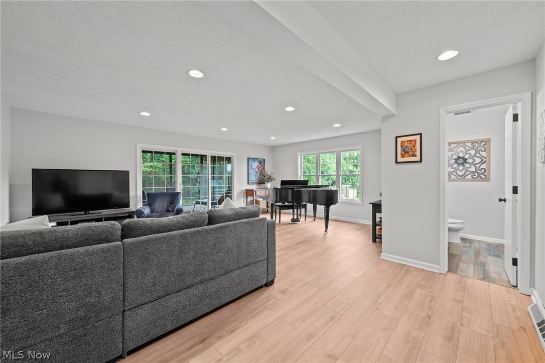 4781 Laburnum Drive Green OH 44319