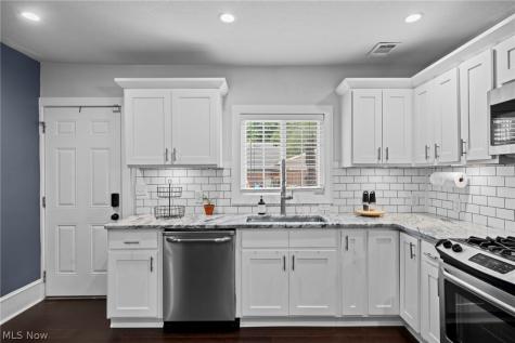 1855 W 52nd Street Cleveland OH 44102