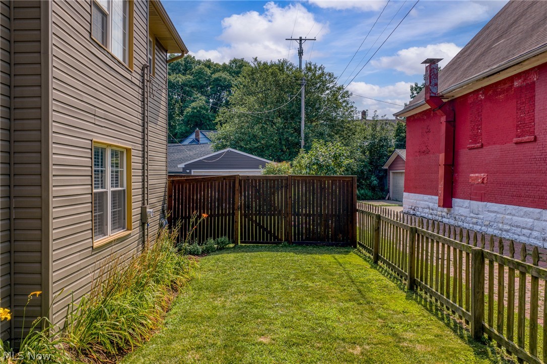1855 W 52nd Street Cleveland OH 44102