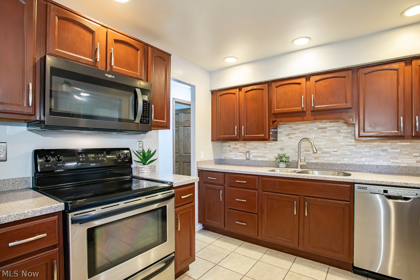 2481 Brantwood Drive Westlake OH 44145