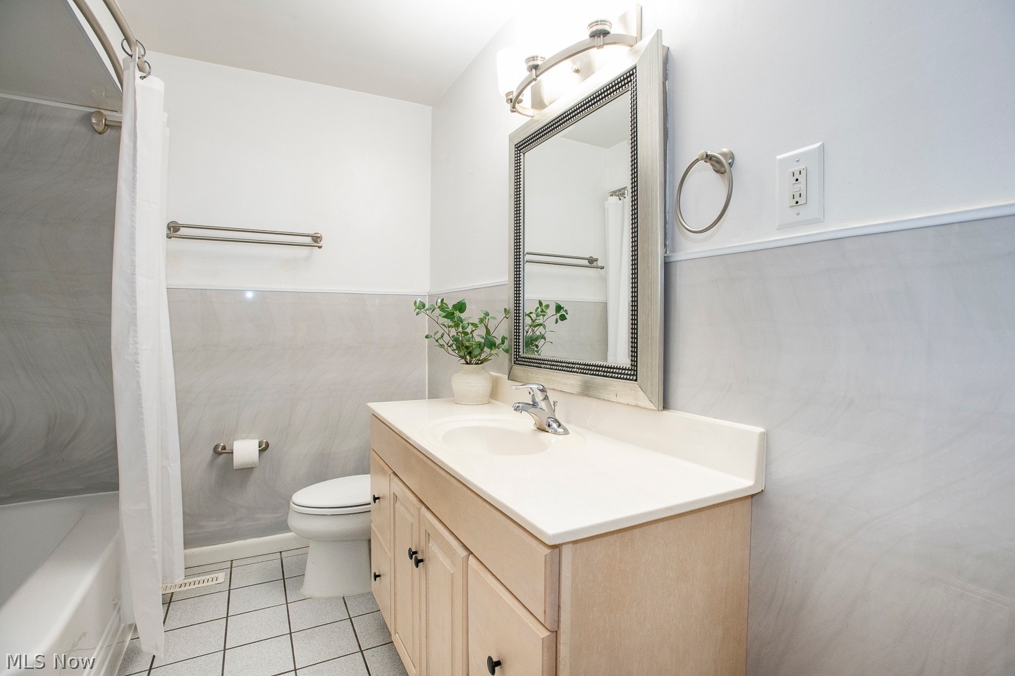 2481 Brantwood Drive Westlake OH 44145