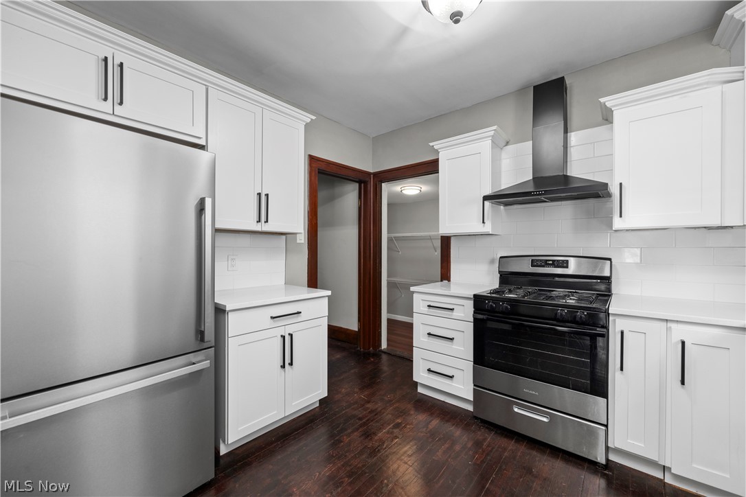 3249 W 100th Street Cleveland OH 44111