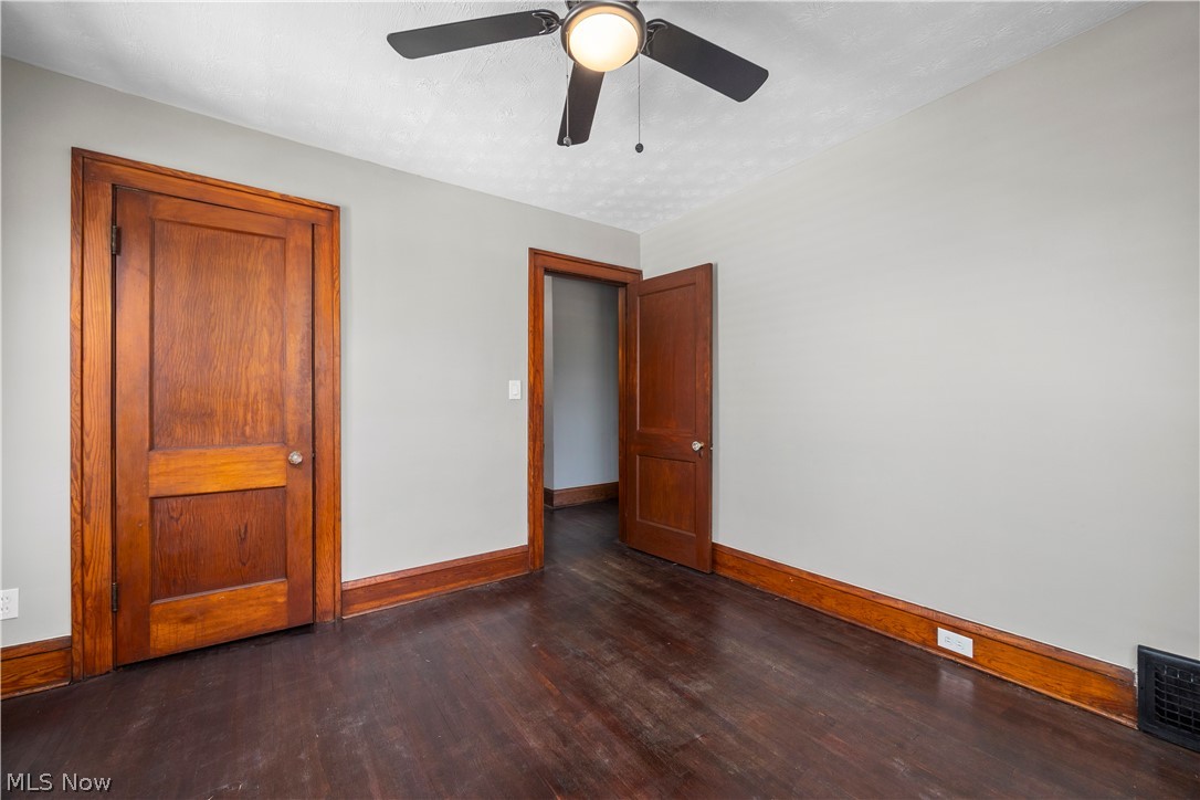 3249 W 100th Street Cleveland OH 44111
