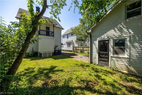 3249 W 100th Street Cleveland OH 44111