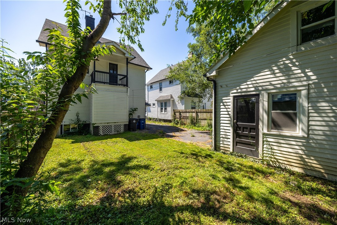 3249 W 100th Street Cleveland OH 44111