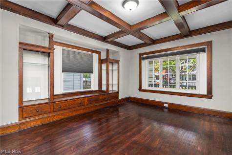 3249 W 100th Street Cleveland OH 44111