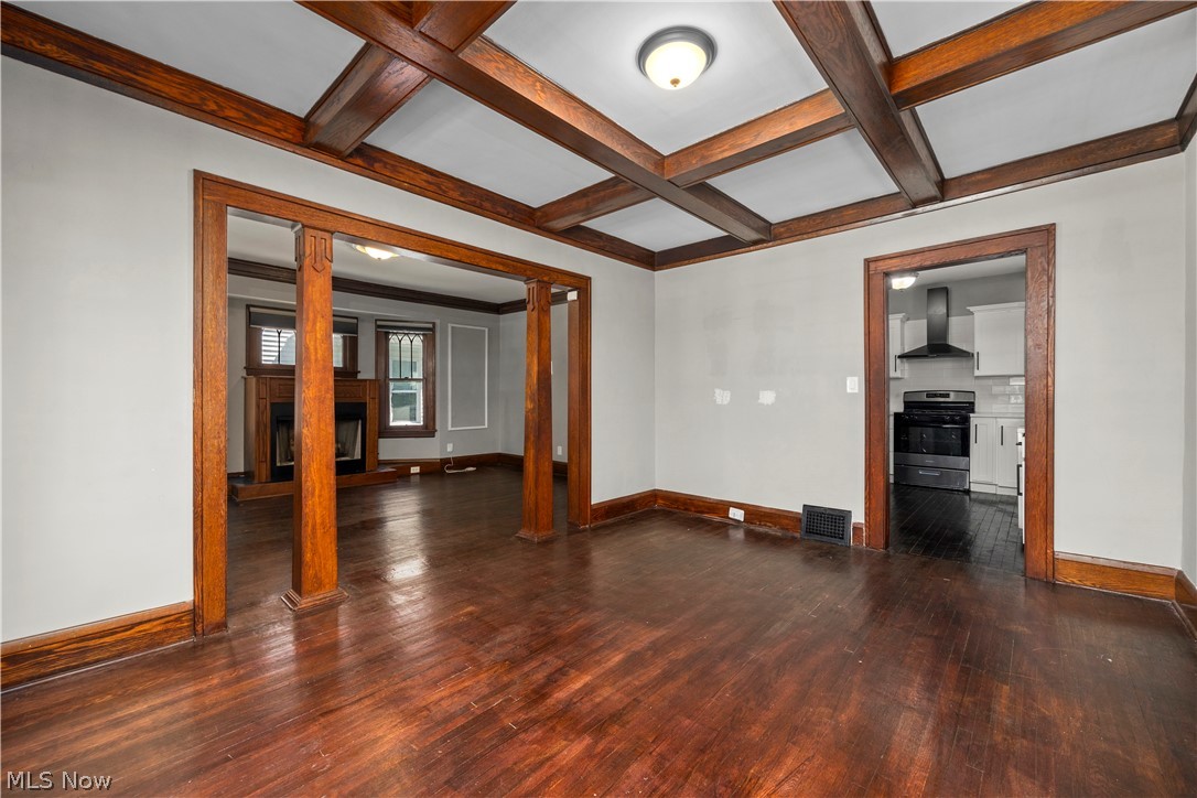 3249 W 100th Street Cleveland OH 44111