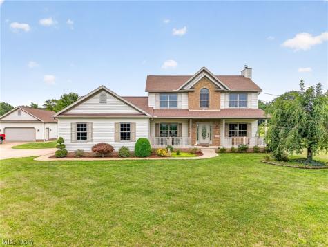 9276 Columbus Road NE Louisville OH 44641