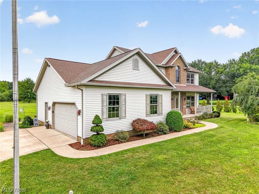 9276 Columbus Road NE Louisville OH 44641