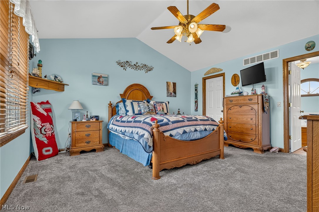 9276 Columbus Road NE Louisville OH 44641