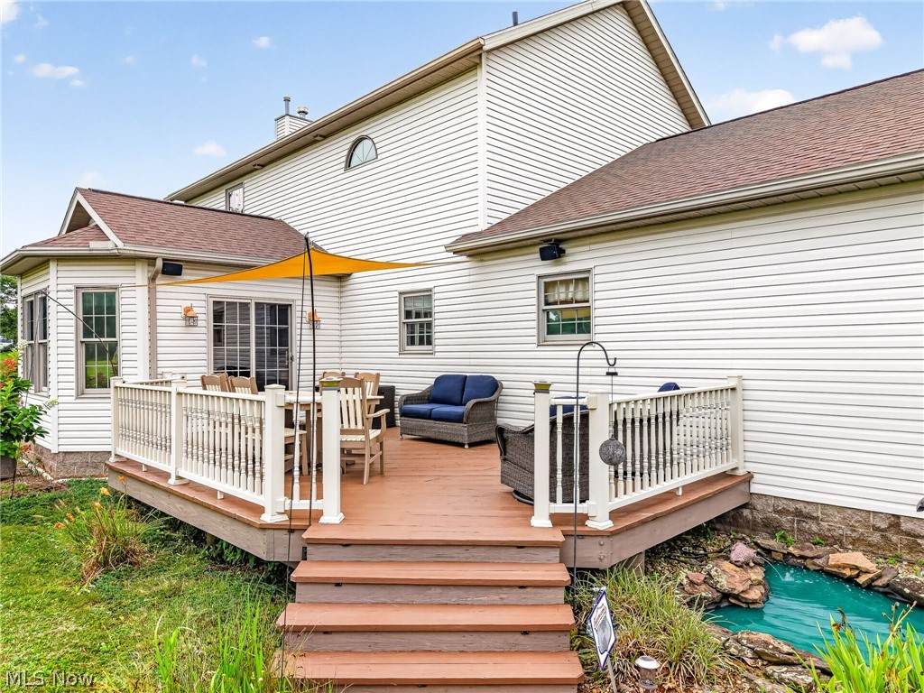 9276 Columbus Road NE Louisville OH 44641