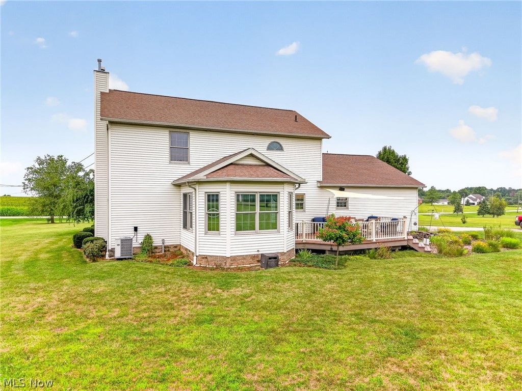 9276 Columbus Road NE Louisville OH 44641