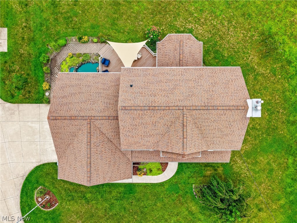 9276 Columbus Road NE Louisville OH 44641