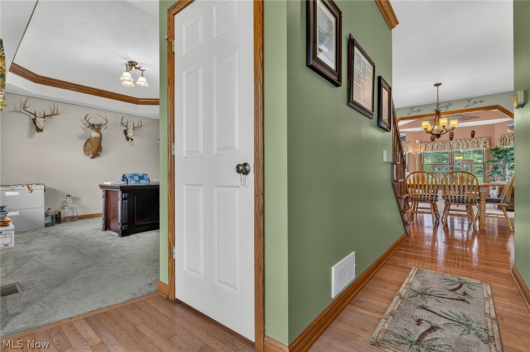 9276 Columbus Road NE Louisville OH 44641
