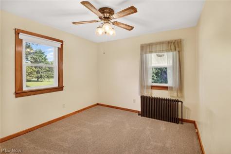 2690 S Canfield Niles Road Youngstown OH 44515