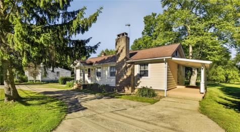 2690 S Canfield Niles Road Youngstown OH 44515