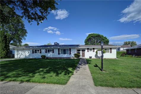 Kaderly Street NW New Philadelphia OH 44663