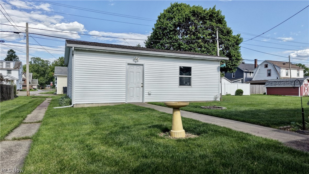 1017 Kaderly Street NW New Philadelphia OH 44663