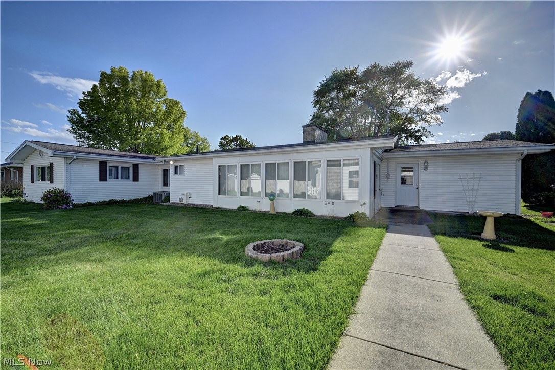 1017 Kaderly Street NW New Philadelphia OH 44663