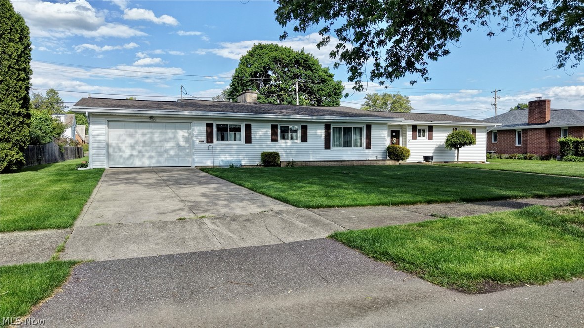 1017 Kaderly Street NW New Philadelphia OH 44663