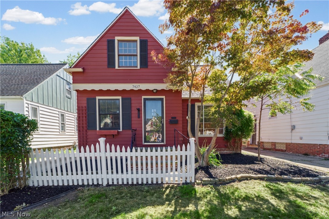 7427 Woodhaven Avenue Brooklyn OH 44144