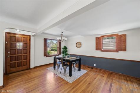 7427 Woodhaven Avenue Brooklyn OH 44144