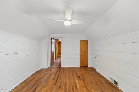 7427 Woodhaven Avenue Brooklyn OH 44144
