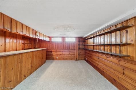 7427 Woodhaven Avenue Brooklyn OH 44144