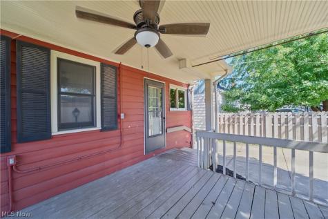 7427 Woodhaven Avenue Brooklyn OH 44144