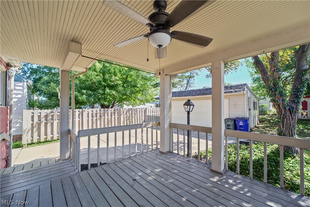 7427 Woodhaven Avenue Brooklyn OH 44144