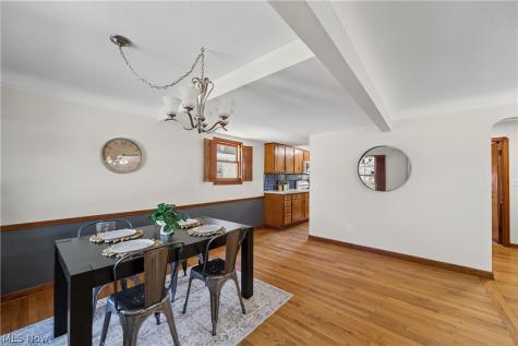 7427 Woodhaven Avenue Brooklyn OH 44144