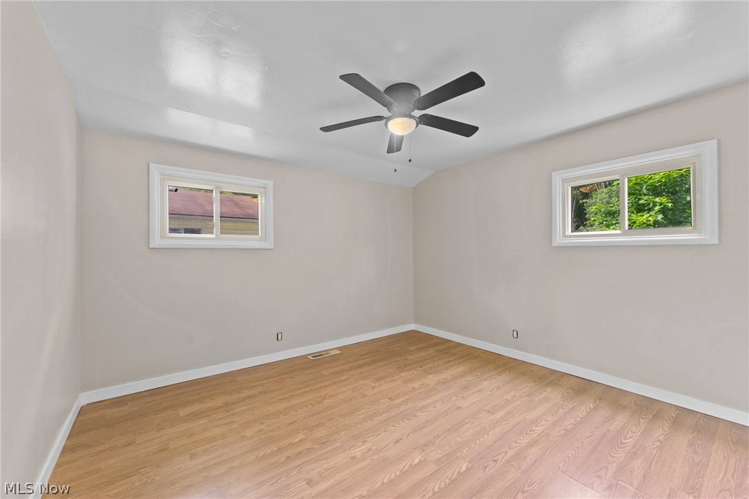 17632 Laurel Avenue Lake Milton OH 44429