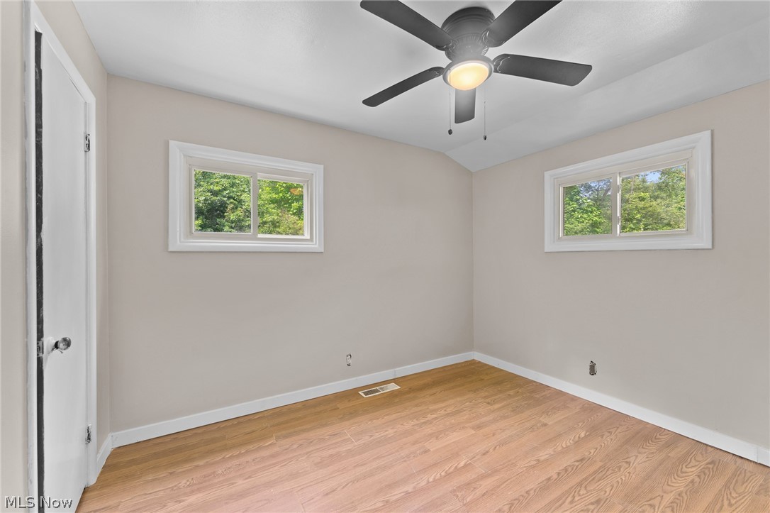 17632 Laurel Avenue Lake Milton OH 44429