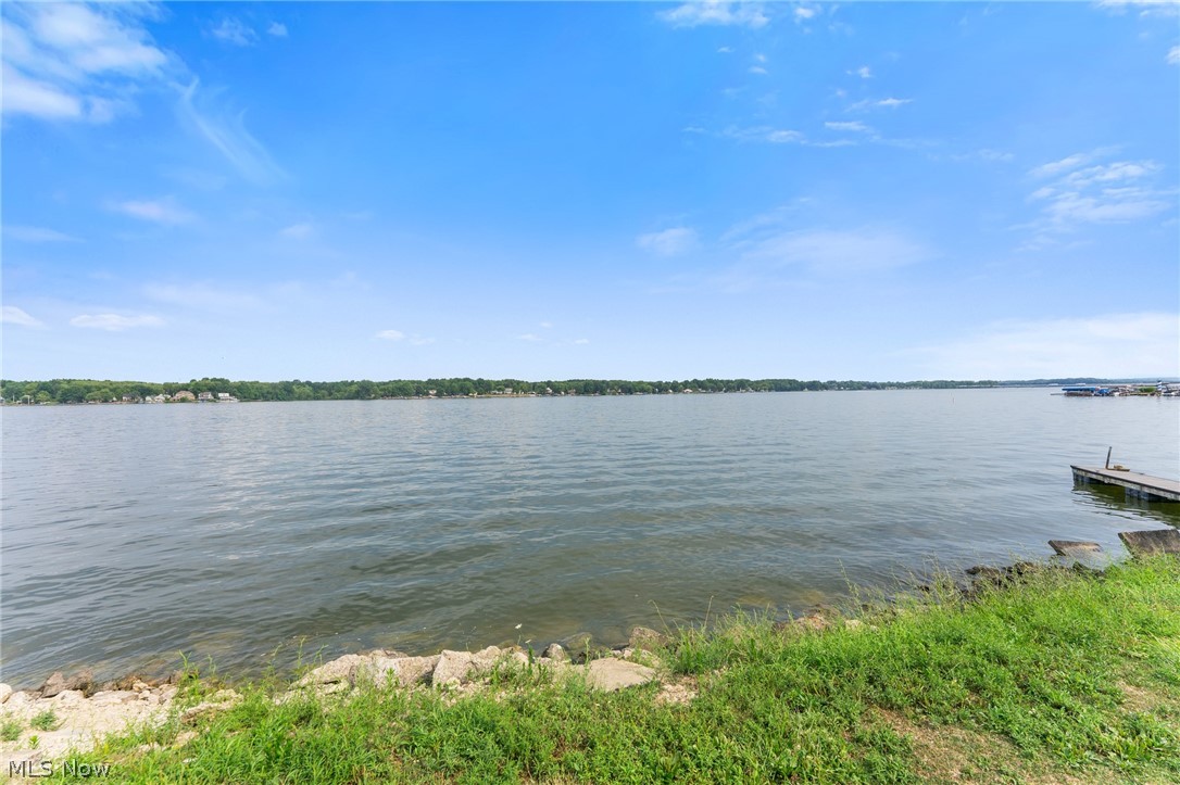 17632 Laurel Avenue Lake Milton OH 44429