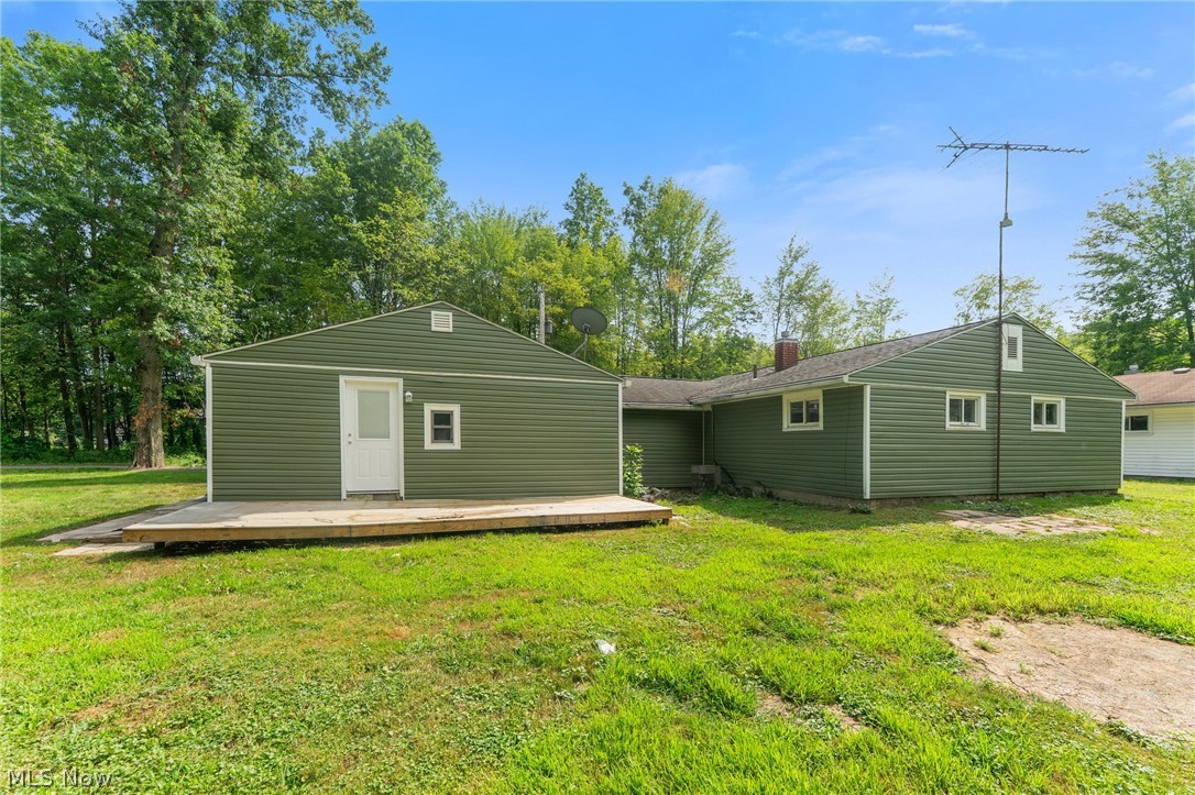 17632 Laurel Avenue Lake Milton OH 44429