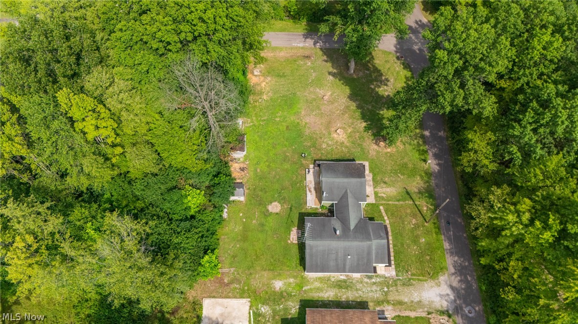 17632 Laurel Avenue Lake Milton OH 44429