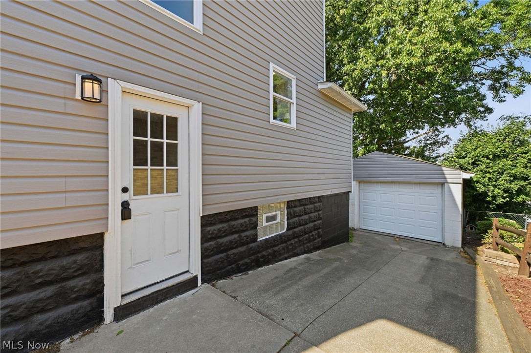 1940 8th Street SW Akron OH 44314