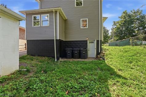 1940 8th Street SW Akron OH 44314