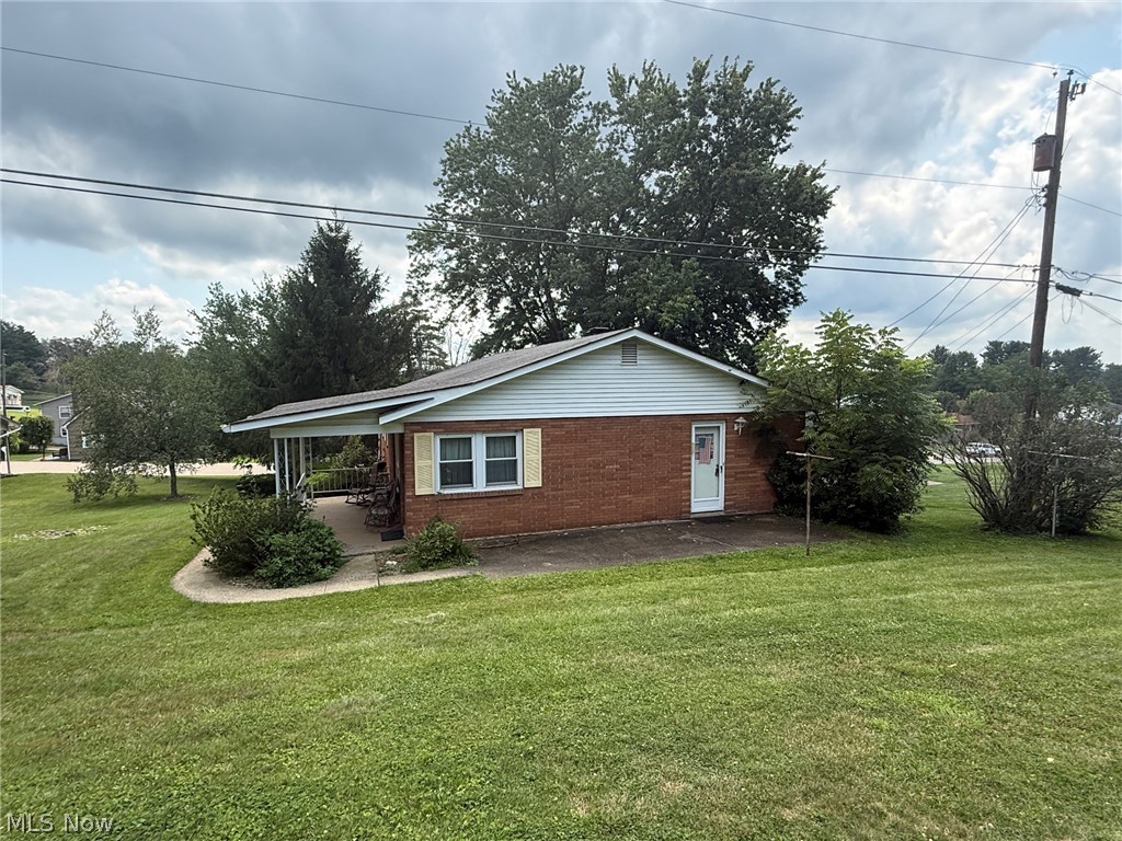 203 Meadowbrook Drive Wintersville OH 43953