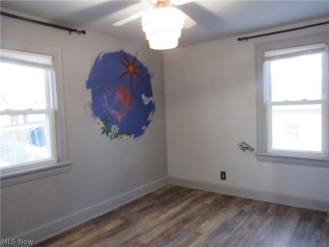 595 Flora Avenue Akron OH 44314