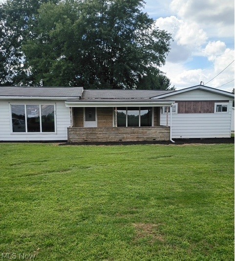 574 Lock Seventeen Rd SE Gnadenhutten OH 44629