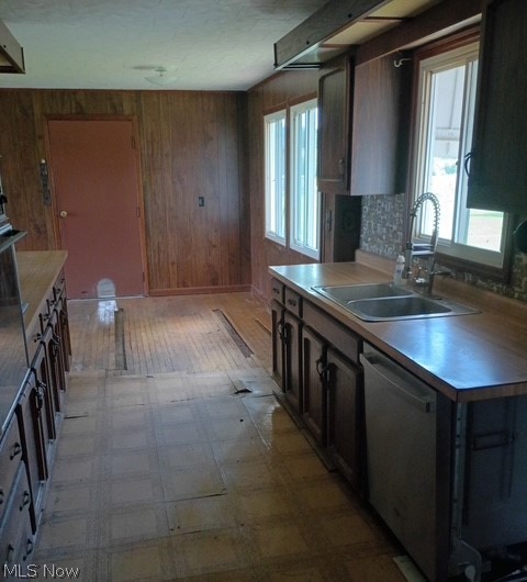 574 Lock Seventeen Rd SE Gnadenhutten OH 44629