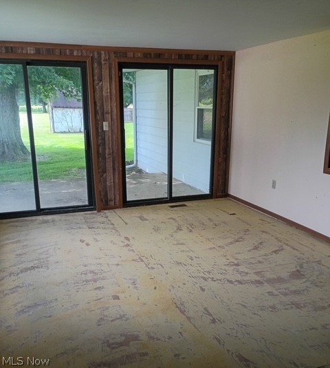574 Lock Seventeen Rd SE Gnadenhutten OH 44629
