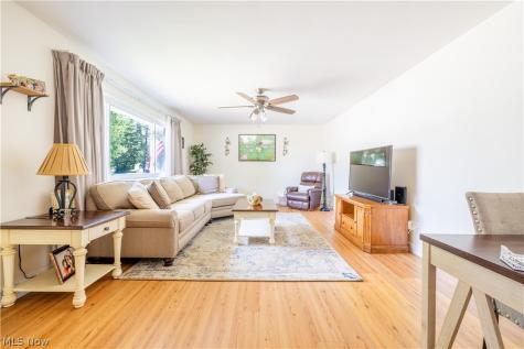 3130 Charles Street Cuyahoga Falls OH 44221