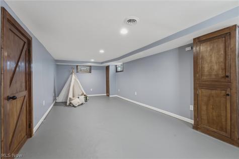2130 8th Street NE Canton OH 44704
